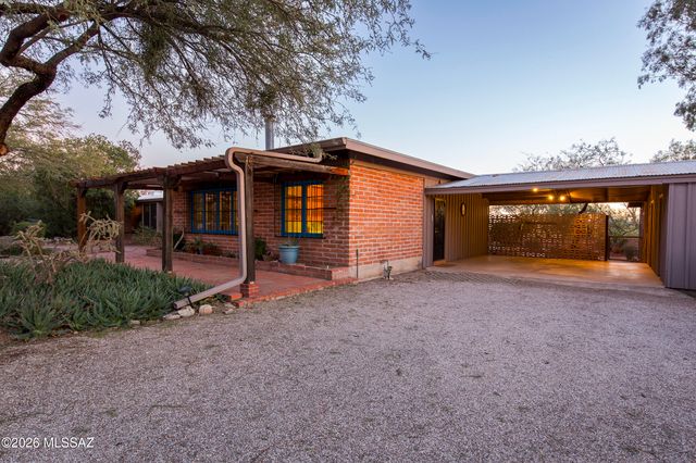 4130 E River Road, Tucson, AZ 85718