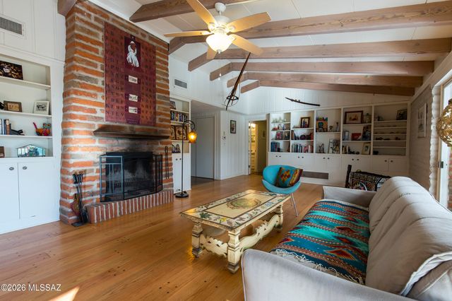 4130 E River Road, Tucson, AZ 85718