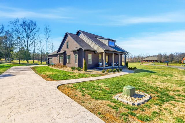 126 Black Bear Cove Road, Englewood, TN 37329