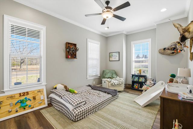 126 Black Bear Cove Road, Englewood, TN 37329