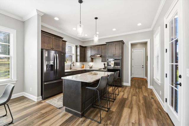 126 Black Bear Cove Road, Englewood, TN 37329
