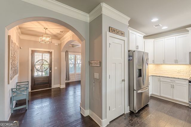 1006 McLinden Avenue SE, Smyrna, GA 30080