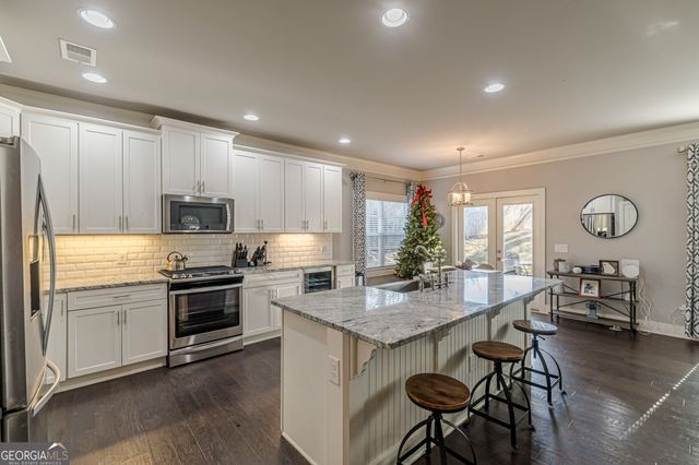 1006 McLinden Avenue SE, Smyrna, GA 30080