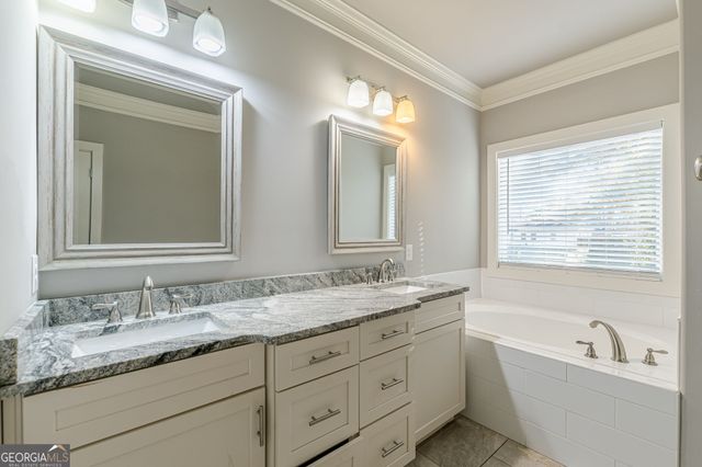 1006 McLinden Avenue SE, Smyrna, GA 30080