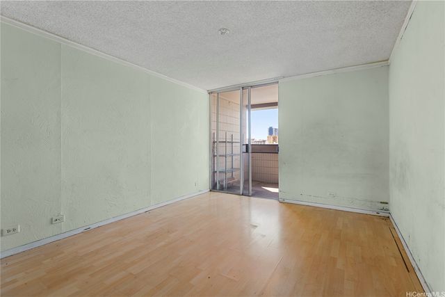 1099 Ala Napunani Street 602, Honolulu, HI 96818