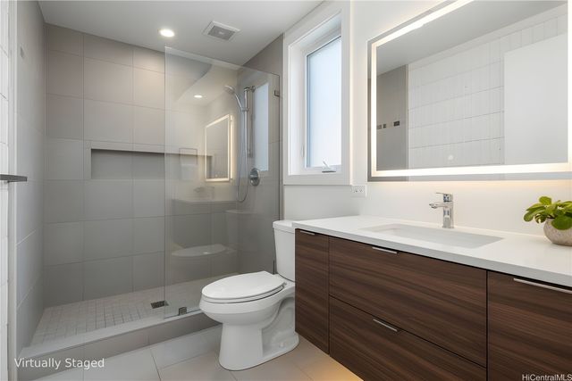 1099 Ala Napunani Street 602, Honolulu, HI 96818