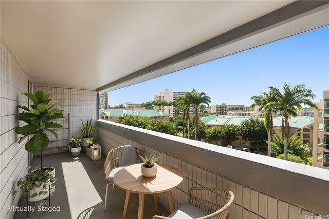 1099 Ala Napunani Street 602, Honolulu, HI 96818