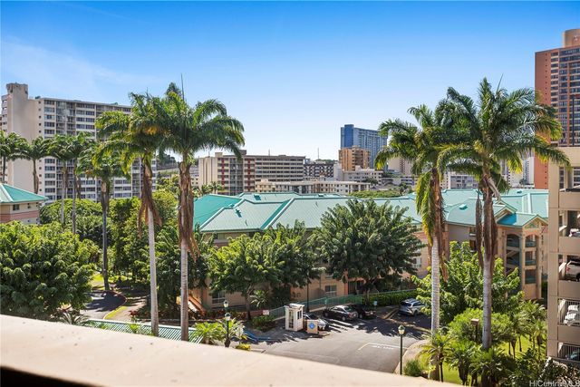 1099 Ala Napunani Street 602, Honolulu, HI 96818