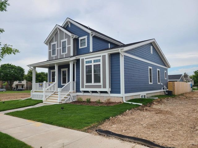 2034 N 13th STREET, Milwaukee, WI 53205