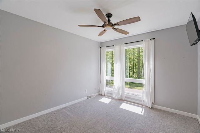 17138 Wood Acre Trail, Chagrin Falls, OH 44023
