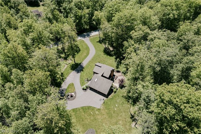 17138 Wood Acre Trail, Chagrin Falls, OH 44023