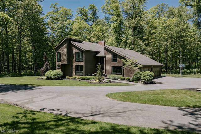 17138 Wood Acre Trail, Chagrin Falls, OH 44023