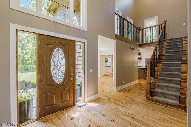 17138 Wood Acre Trail, Chagrin Falls, OH 44023
