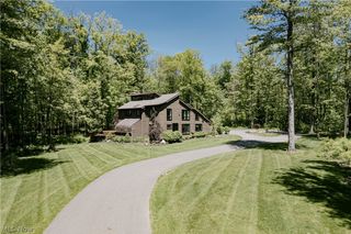 17138 Wood Acre Trail, Chagrin Falls, OH 44023