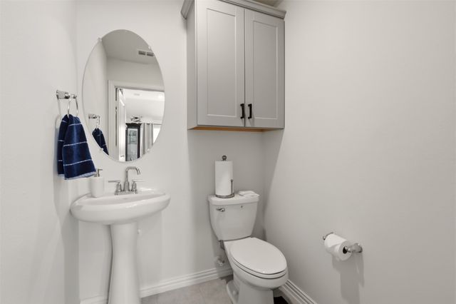 4808 Forest Crest Parkway, Arlington, TX 76005