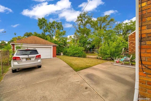 16139 Greenlawn Street, Detroit, MI 48221