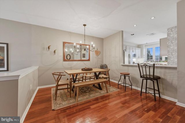 102 CAMPBELL DR, Conshohocken, PA 19428