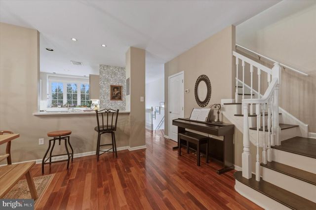 102 CAMPBELL DR, Conshohocken, PA 19428