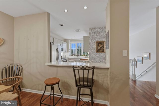 102 CAMPBELL DR, Conshohocken, PA 19428