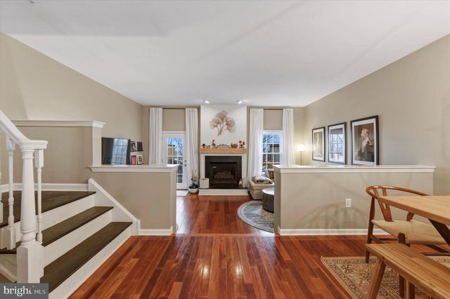 102 CAMPBELL DR, Conshohocken, PA 19428