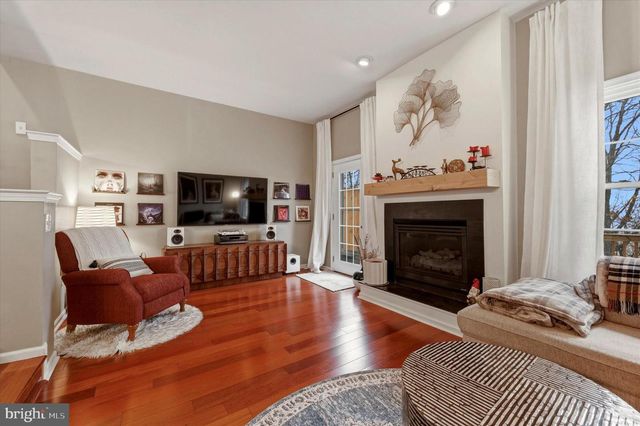 102 CAMPBELL DR, Conshohocken, PA 19428