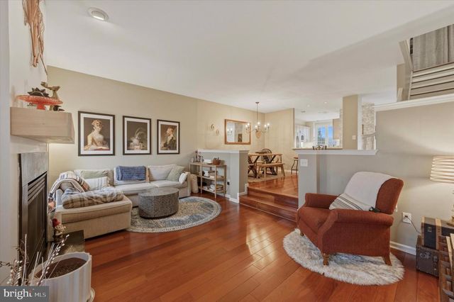 102 CAMPBELL DR, Conshohocken, PA 19428