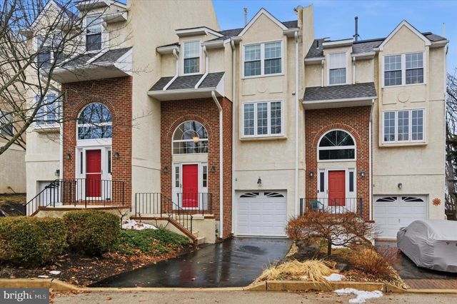 102 CAMPBELL DR, Conshohocken, PA 19428