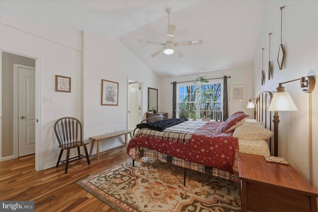 102 CAMPBELL DR, Conshohocken, PA 19428