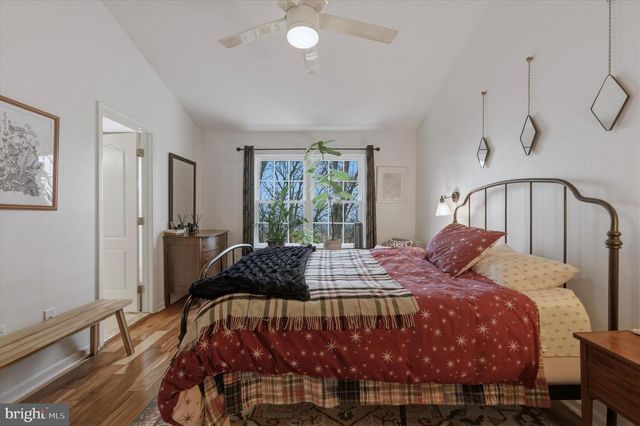 102 CAMPBELL DR, Conshohocken, PA 19428