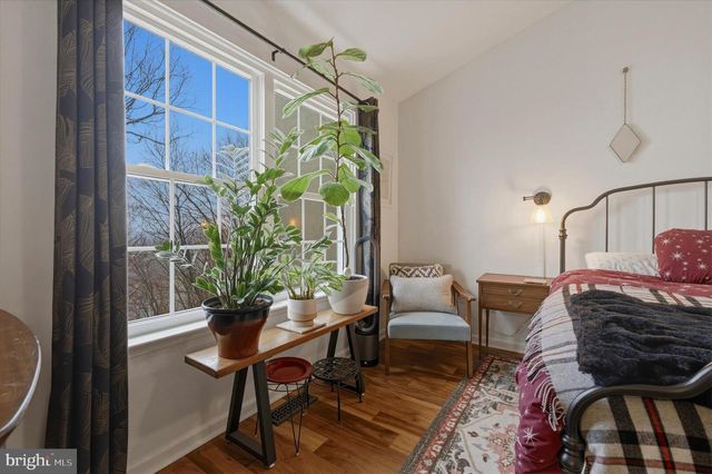 102 CAMPBELL DR, Conshohocken, PA 19428