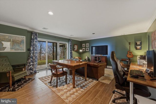 102 CAMPBELL DR, Conshohocken, PA 19428