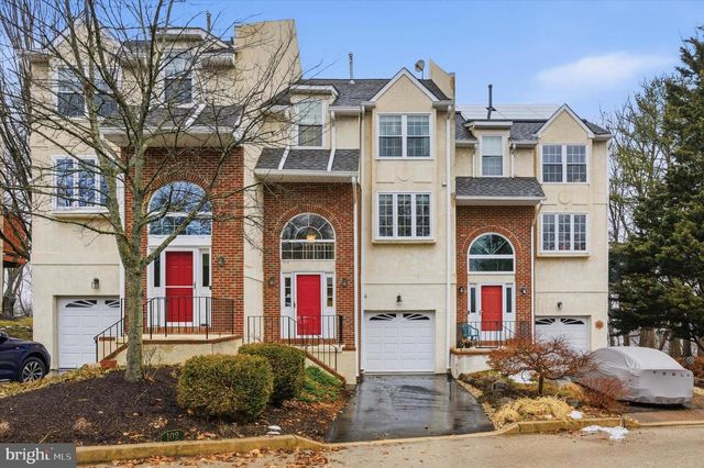 102 CAMPBELL DR, Conshohocken, PA 19428