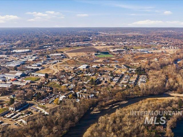 5165 N Quinella St, Garden City, ID 83714