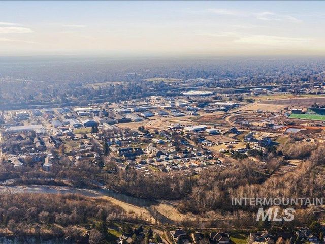 5165 N Quinella St, Garden City, ID 83714