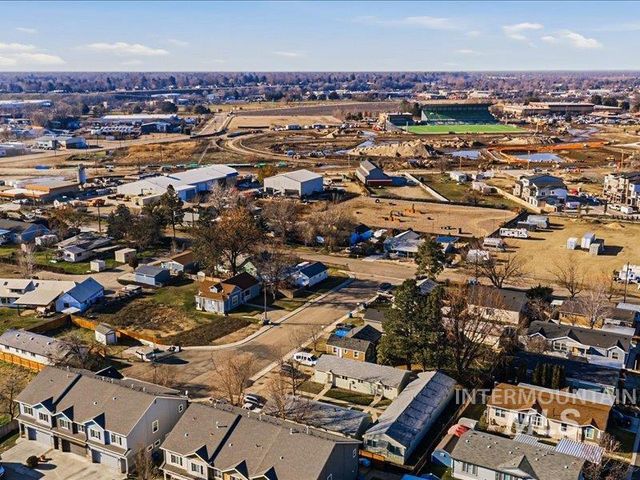 5165 N Quinella St, Garden City, ID 83714