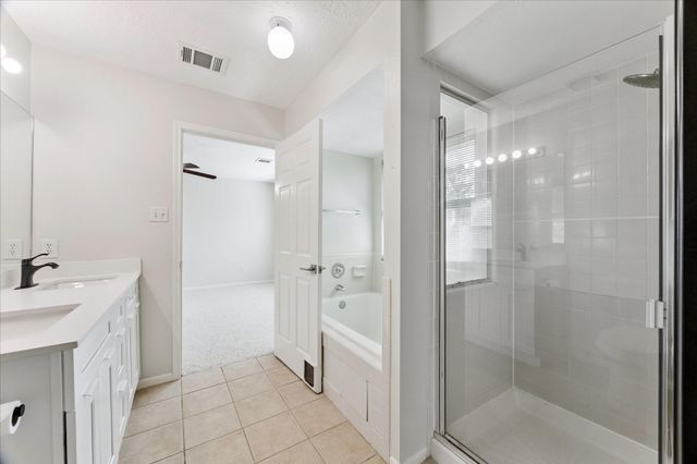 1306 Chestnut Springs Lane, Houston, TX 77062