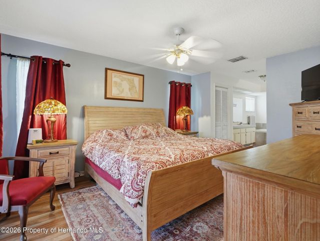 11154 Tuscanny Avenue, Spring Hill, FL 34608