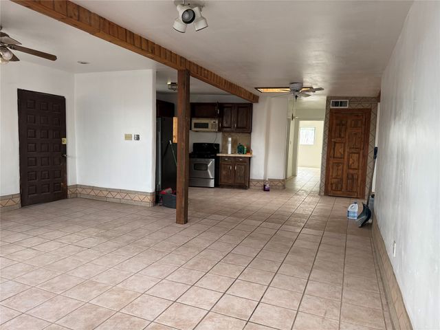 1901 Arroyo De Las Cruces, Santa Fe, NM 87505