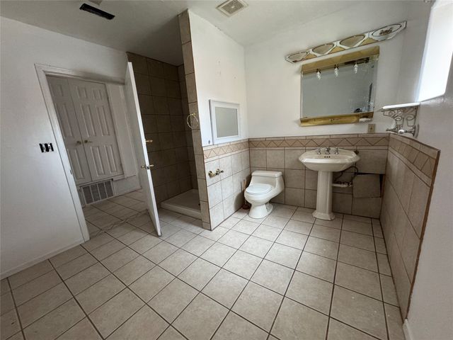 1901 Arroyo De Las Cruces, Santa Fe, NM 87505