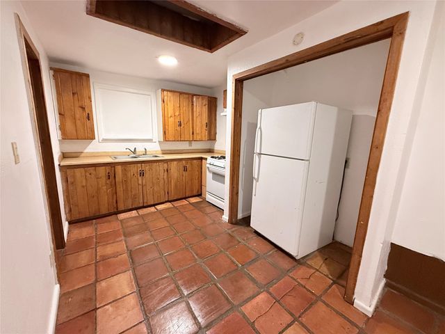 1901 Arroyo De Las Cruces, Santa Fe, NM 87505