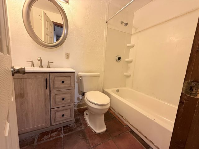 1901 Arroyo De Las Cruces, Santa Fe, NM 87505