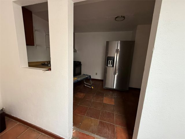 1901 Arroyo De Las Cruces, Santa Fe, NM 87505