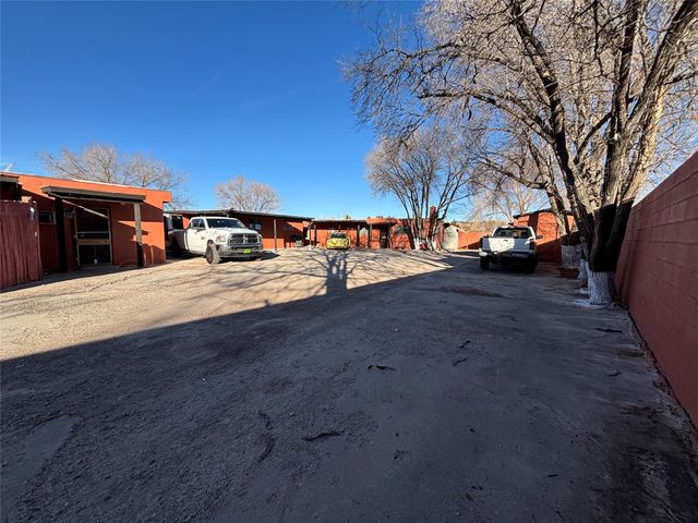 1901 Arroyo De Las Cruces, Santa Fe, NM 87505