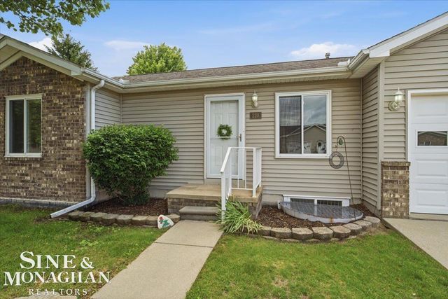 220 Superior Avenue, Marine City, MI 48039