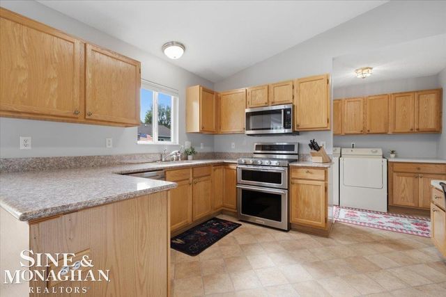 220 Superior Avenue, Marine City, MI 48039