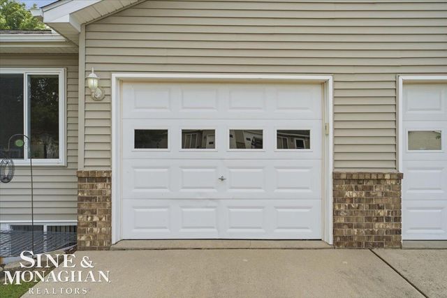 220 Superior Avenue, Marine City, MI 48039