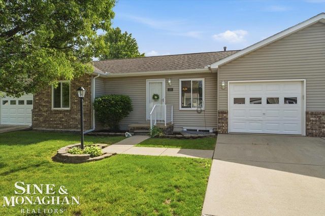 220 Superior Avenue, Marine City, MI 48039