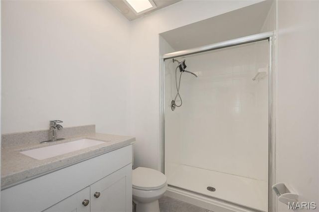 537 Treetop Village Drive, Ballwin, MO 63021