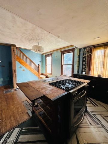 450 Washington Avenue, Lorain, OH 44052
