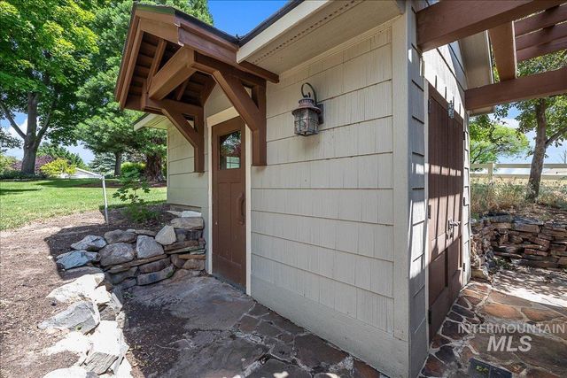 10060 W Rolling Hills Dr., Star, ID 83669
